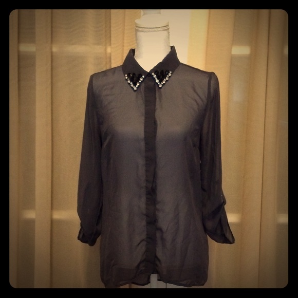 Dark gray sheer button top w/ rhinestone collar
