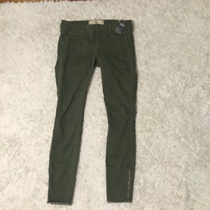 Cropped olive green jeans