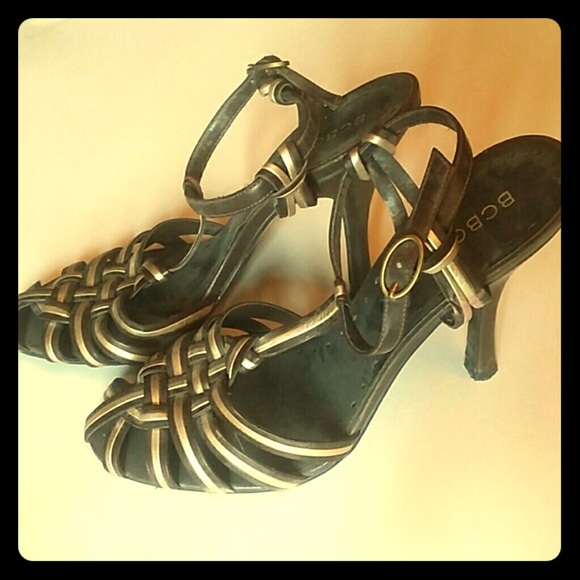 Shoes Brown & Gold closed toed Heels sz 7 1/2 - Picture 7 of 8