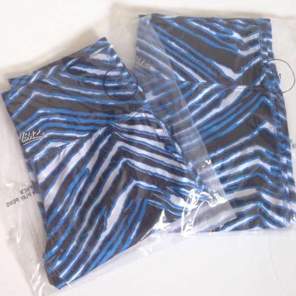 Zubaz Zebra Leggings - Picture 3 of 4