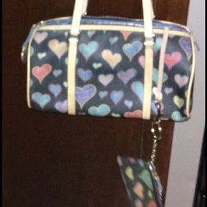 Dooney & Bourke Hearts Barrel with mini wallet