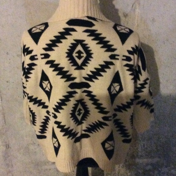 Aztec Sweater - Picture 2 of 2