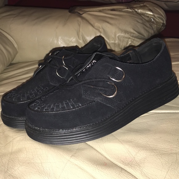 Shoes - Suede Creepers