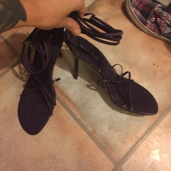 Shoes - Picture 3 of 4