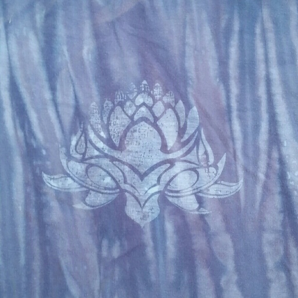 Shiva Shakti Long Sleeve Lotus yoga stretch  top - Picture 2 of 3