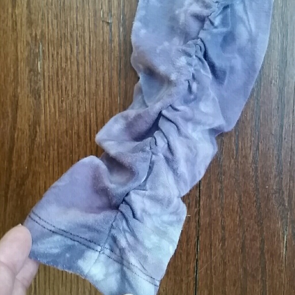 Shiva Shakti Long Sleeve Lotus yoga stretch  top - Picture 3 of 3