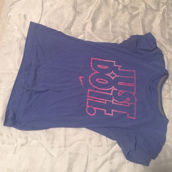 Nike top