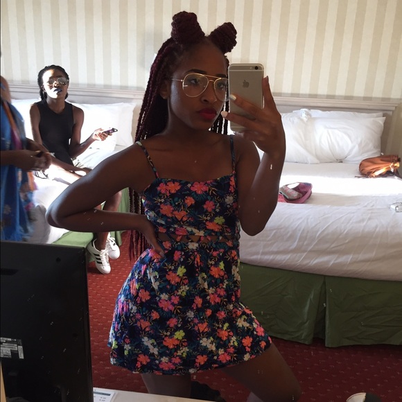 floral print stomach cut dress🌸