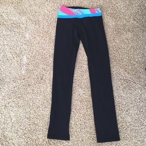 Black Ivivva Leggings