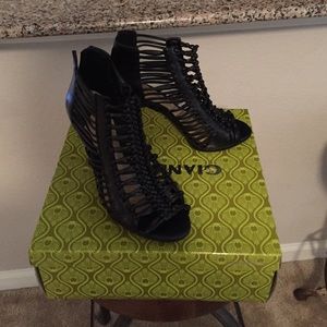 SOLD‼️ Gianni Bini Heeled sandals