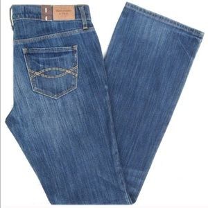 New Abercrombie and Fitch Emma boot cut jeans💜