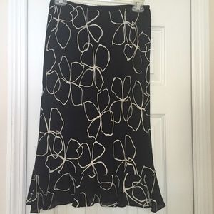 Crepe black and white skirt