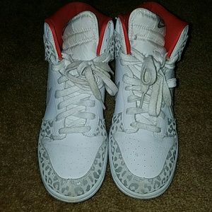 Women's Nike sneakers