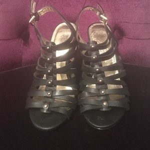 Cute high heels! Perfect for a fun night out!