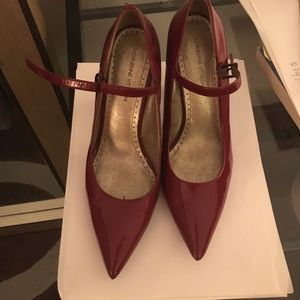 Red patent leather Adrienne Vittadini pumps