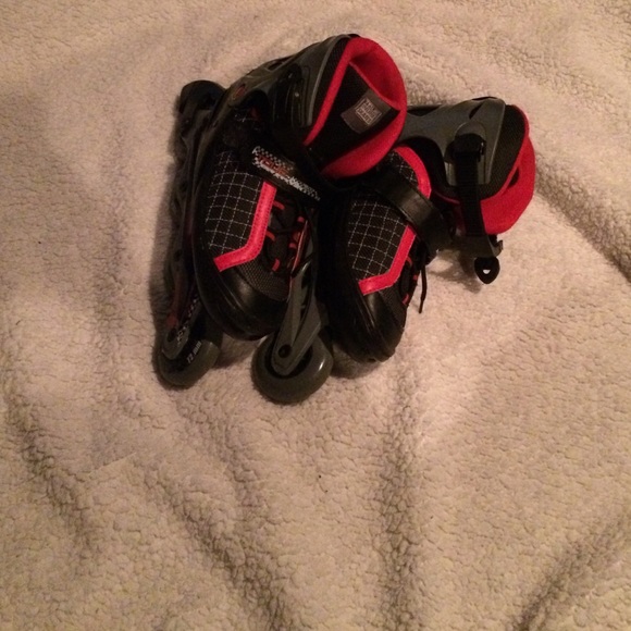 TRUE INLINE SKATES