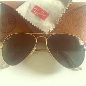 ***Like new***Authentic woman's Ray Bans!!