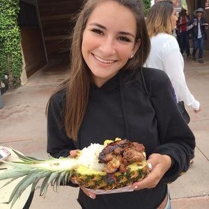 Meet your Posher, Haley