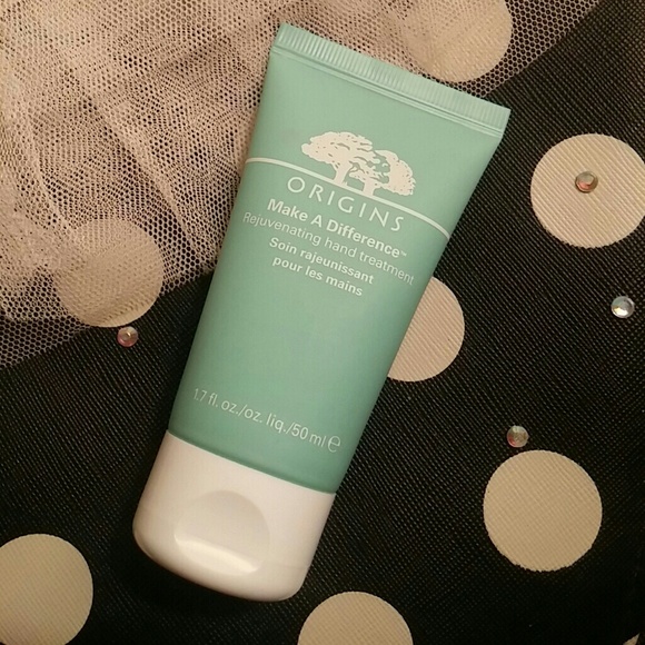 "Make a difference" Rejuvenating hand treatment
