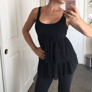 🎉🍾HOST PICK🍾🎉Black cute cleavage top!