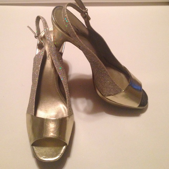 Size10 sling heels