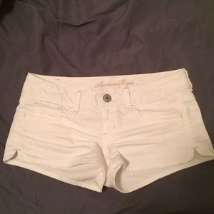 White American Eagle Shorts Shortie