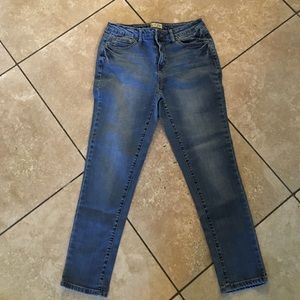 Earl Jeans