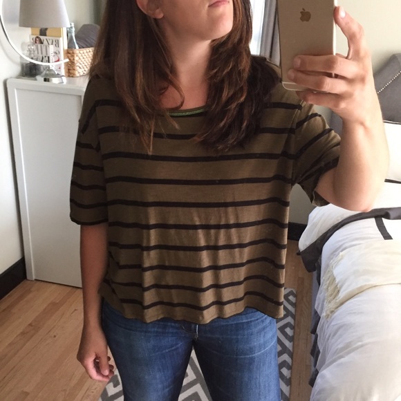 Michael Stars Army Green Off the Shoulder Tee - Picture 4 of 4