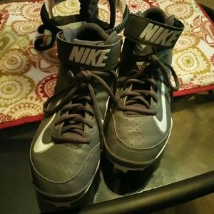 Nike baseball cleats for boys