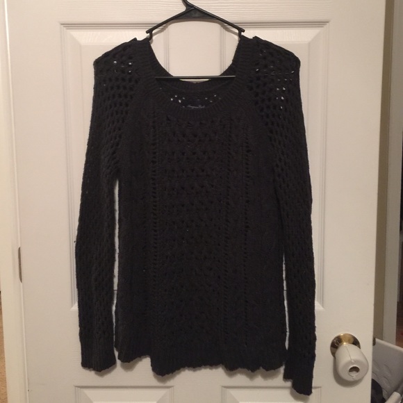 American Eagle sweater - Picture 1 of 3