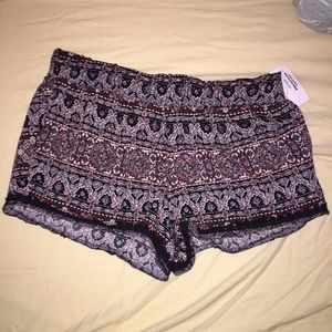 bohemian style flowy shorts