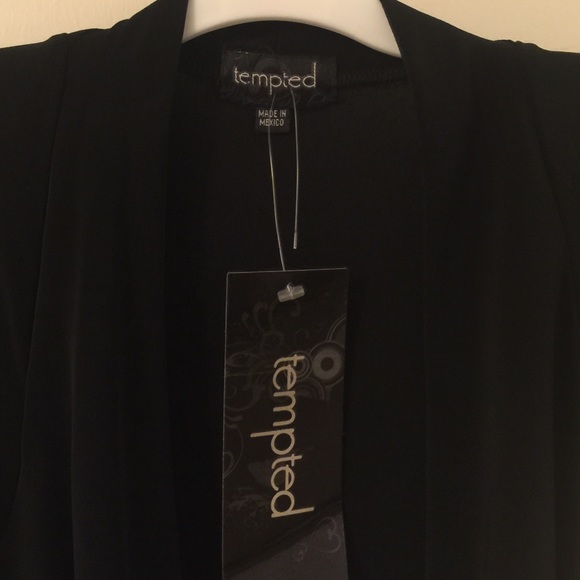 Black dress - Picture 4 of 4