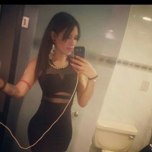 Meet your Posher, Claudia