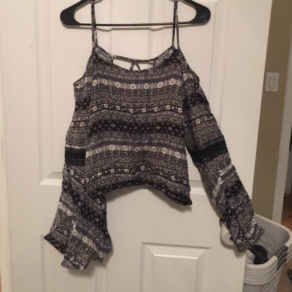 Charlotte Russe crop-top peasant blouse