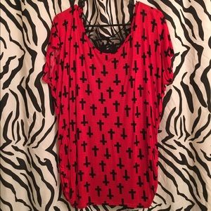 Red shirt with crosses 👌