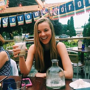 Meet your Posher, Ellen