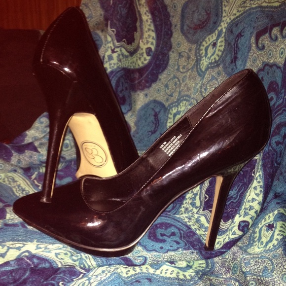 Sz 9 Jessica Simpson high heels
