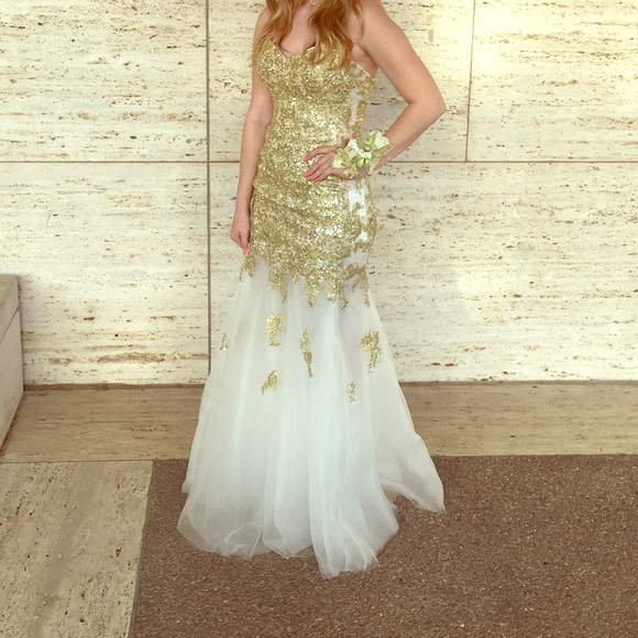 Prom dress