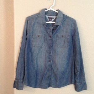 Tommy Hilfiger denim button down shirt