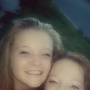 Meet your Posher, Lacey