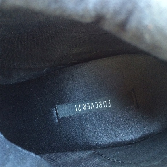 Forever21 studded black wedges with shoe lace - Picture 2 of 3