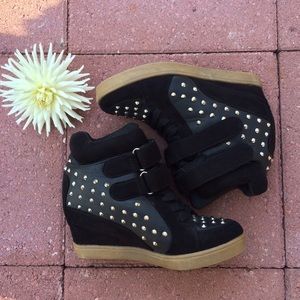 Forever21 studded black wedges with shoe lace