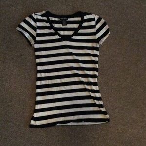 Black and Cream short sleeve