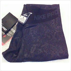 ***SALE *** BLACK NIKE WORK OUT LEGGINGS