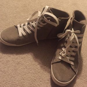 forever 21 zip up high tops