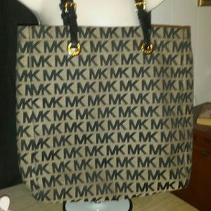 Michael Kors Tote Bag (Purse)