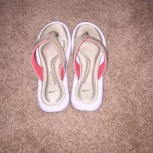 Nike flip flops