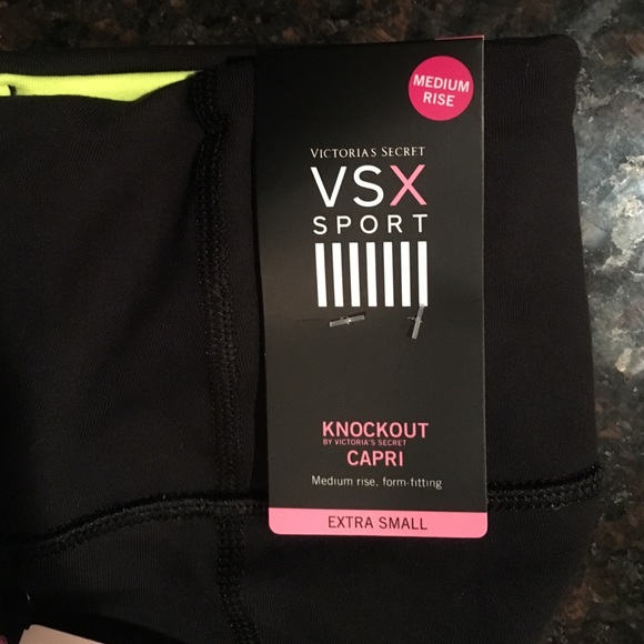 🚫SOLD on Ⓜ️ercari Vsx sport knockout capri XS - Picture 2 of 2