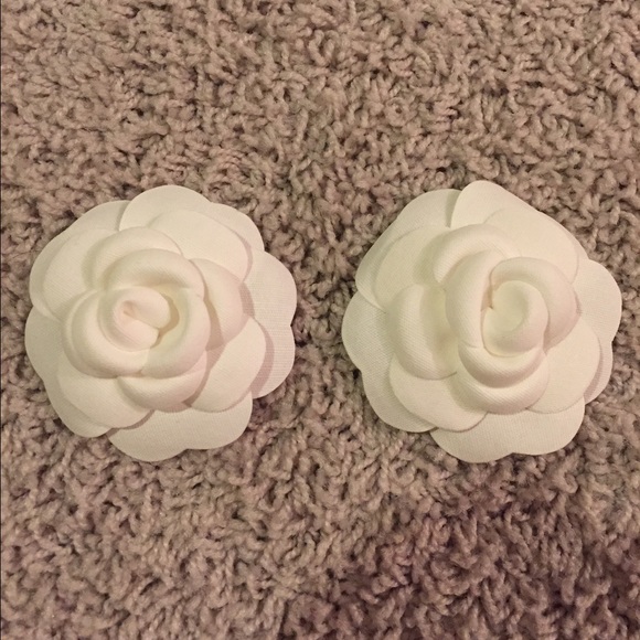 Chanel Flowers for @gillianalexa