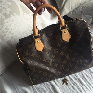 ❣️SOLD❣️Authentic LV Speedy 30